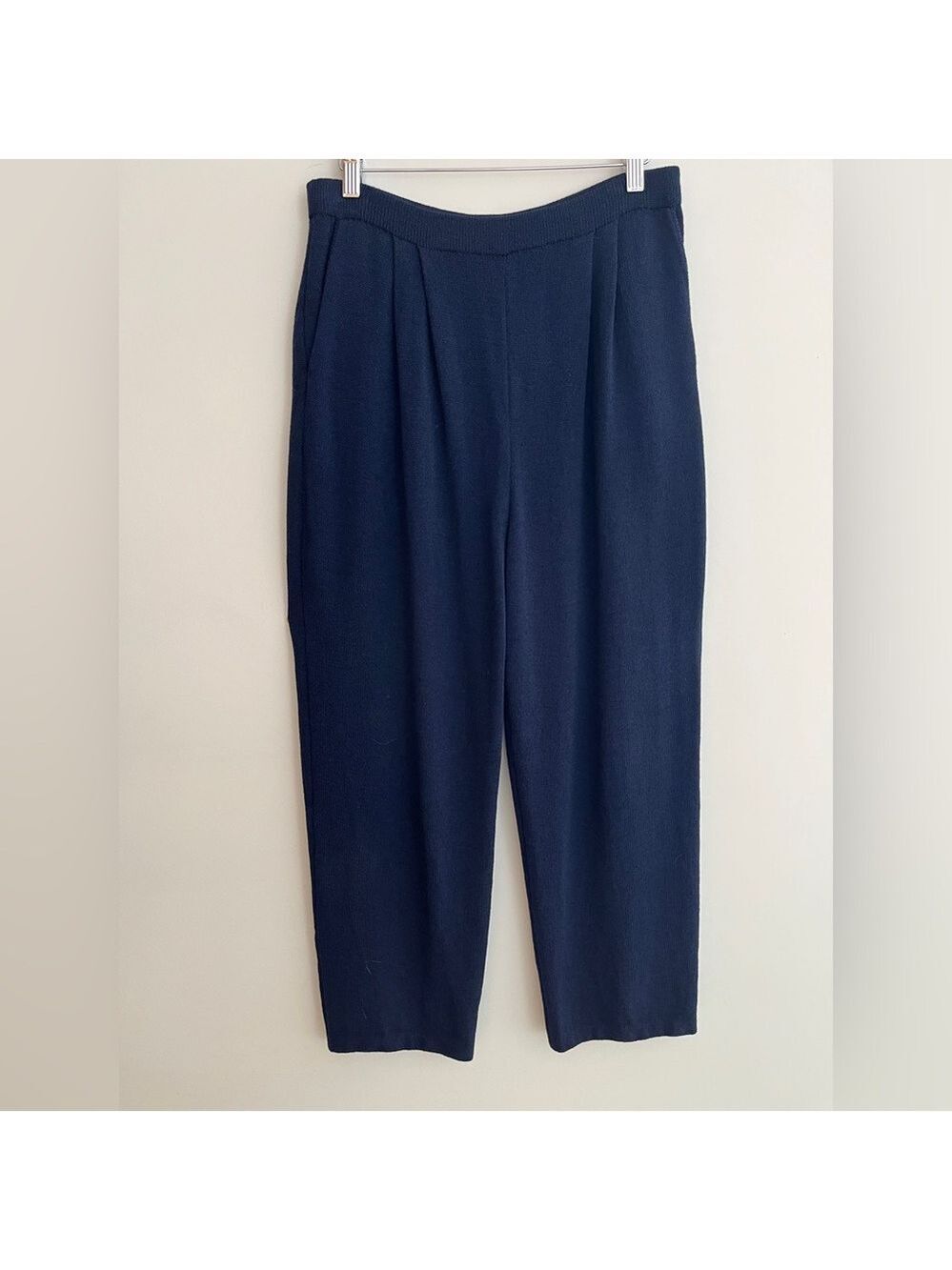 ST. JOHN Basics Santana Knit Navy Blue Pants Pleated Front Pockets Hight Waist